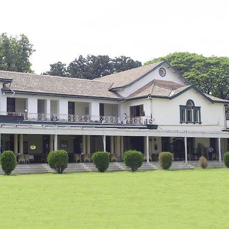 Turf Club House Otel Pune Dış mekan fotoğraf
